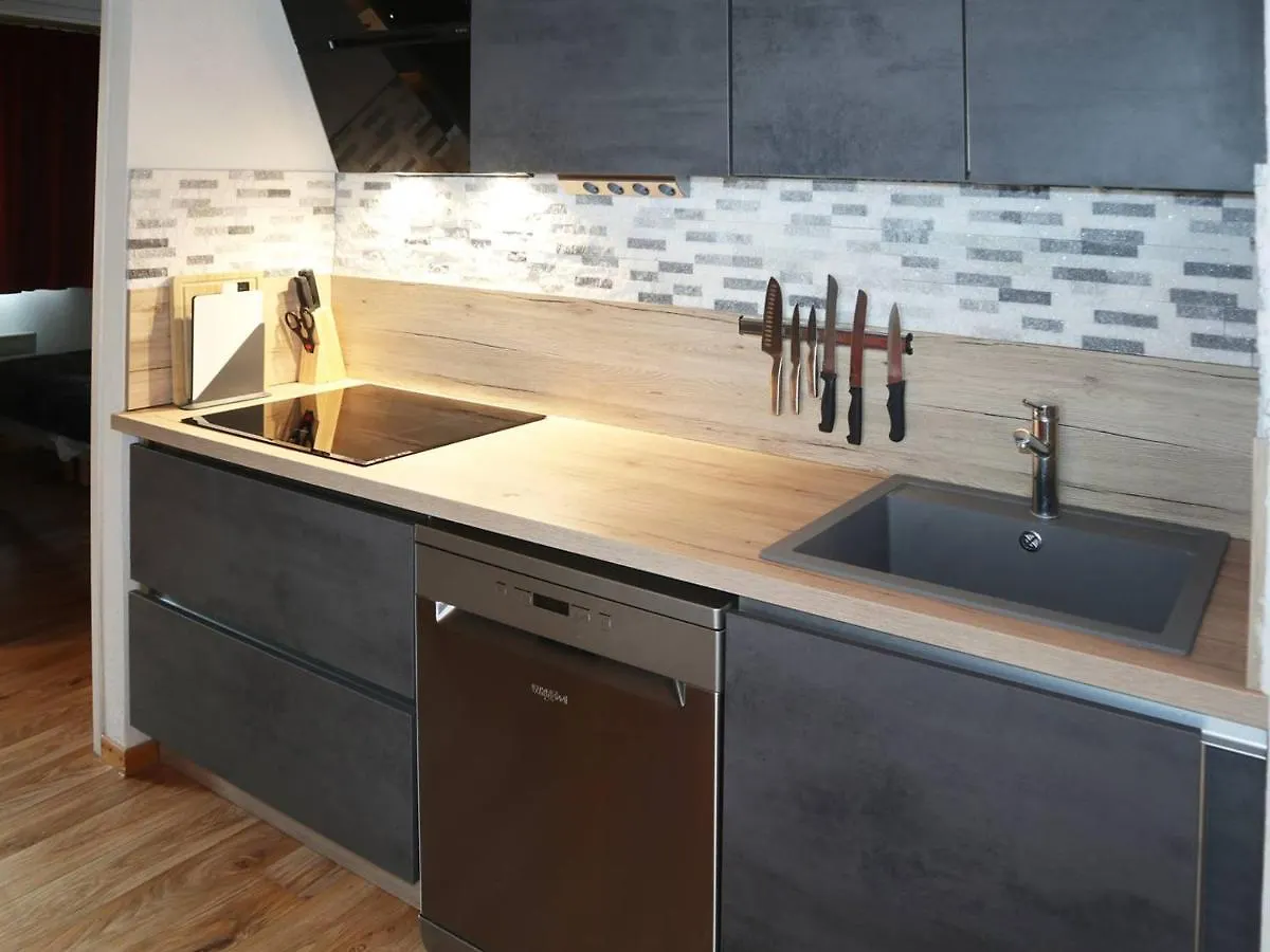 Appart Renove 8 Pers Avec Piscine, Jacuzzi Et Sauna Aux Orres - Fr-1-322-484 Les Orres 0*,  France